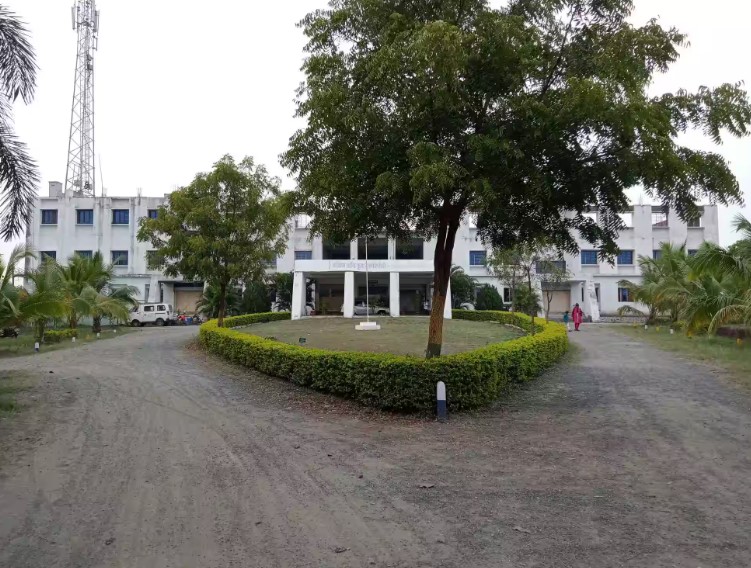 सौ. के.एस.के. महाविद्यालयात विद्यार्थी संवाद व प्रमाणपत्र वितरण समारंभ उत्साहात संपन्न
